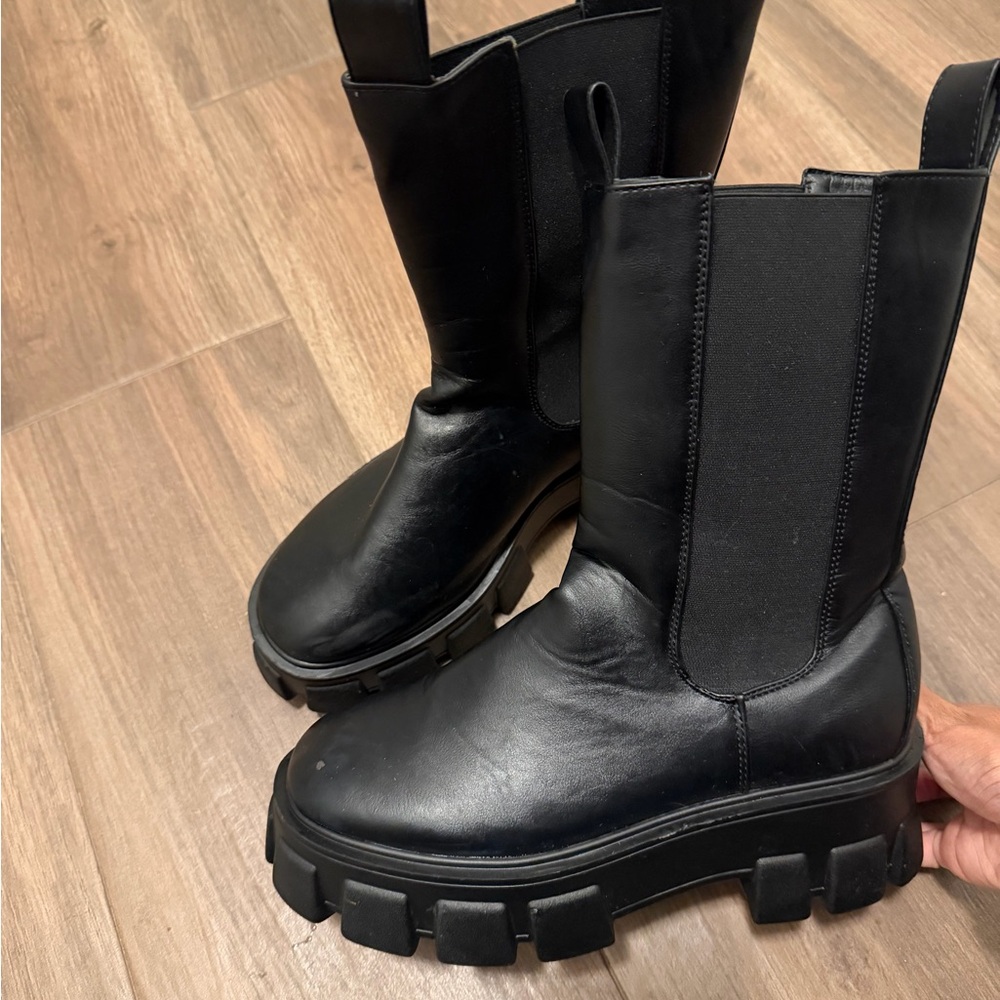 Black Chunky Platform Boots - Picture 4 of 4
